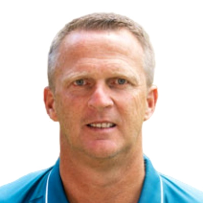 Arbitro John van den Brom