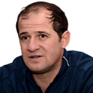 Allenatore Elmar Bakhshiyev