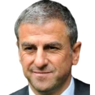 Arbitro Hamza Hamzaoglu