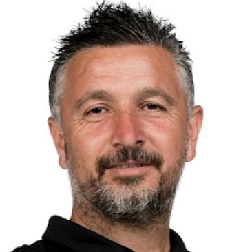Allenatore Sinan Yücer